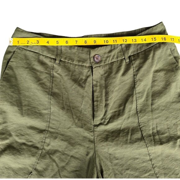 Casual Olive Green Cropped Pants With Elastic Waist & Back Faux Pockets - Size 1 - Picture 5 of 7